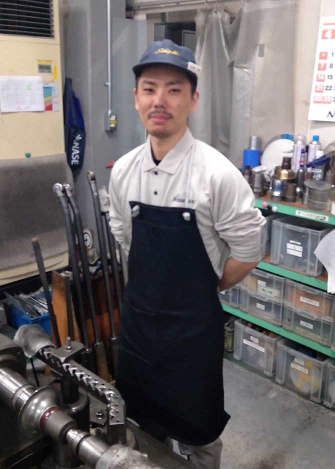 溶接工程 兼 スピニング加工・入社4年目(小寺 蓮)